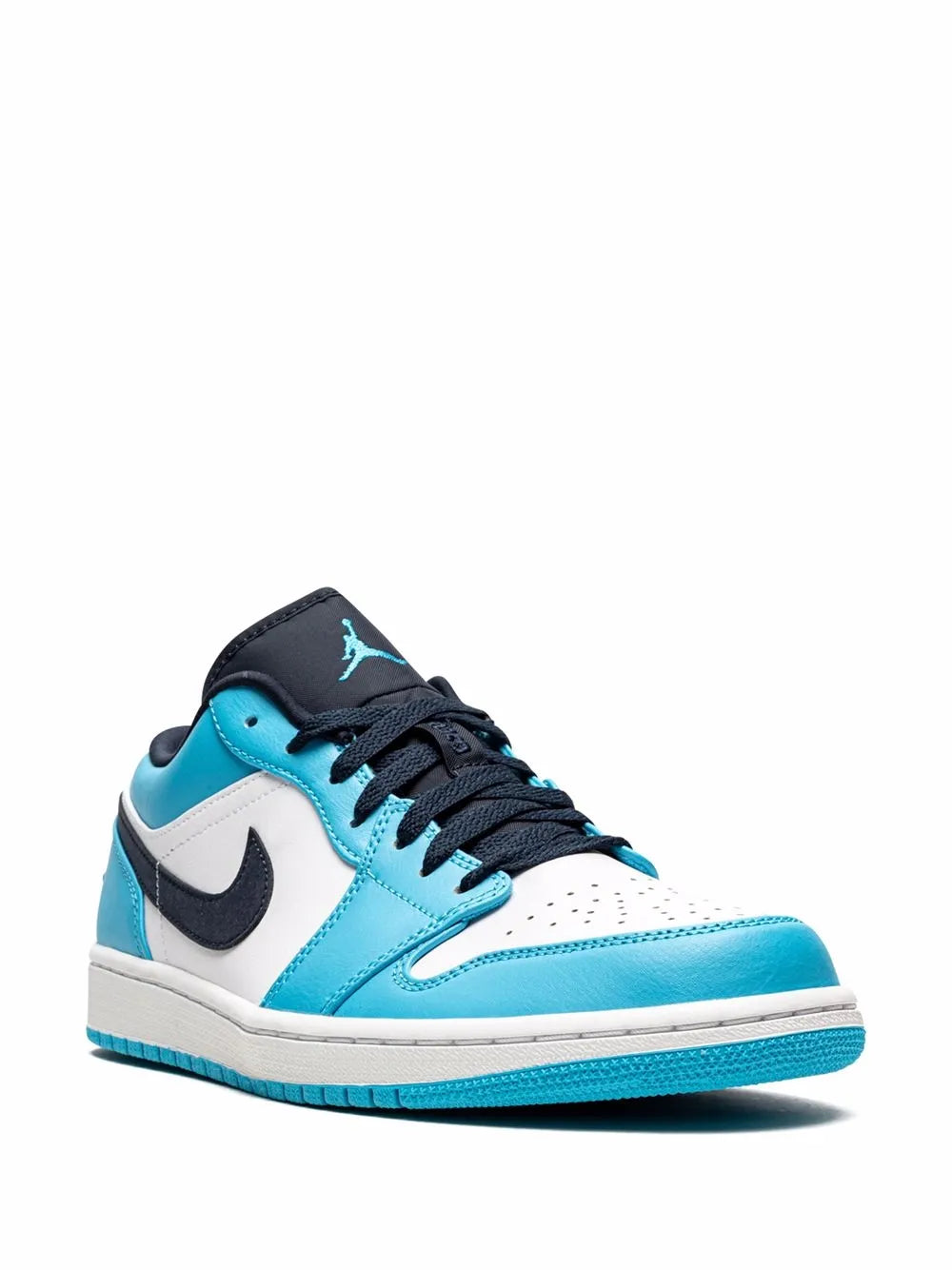 1 Low Unc Sneakers