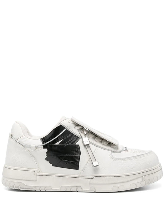 Avril Sneakers